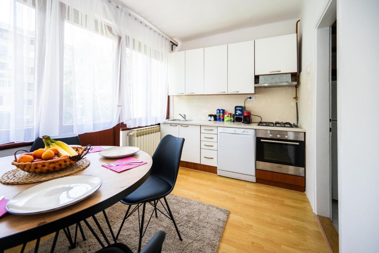 Cozy One-Bedroom Apartment Near City Center Sarajewo Zewnętrze zdjęcie